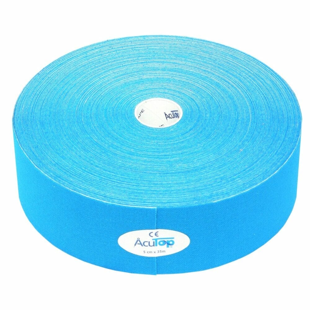 Classic XXL Kinesiologitape 3 En klassisk XXL rulle blå kinesiologitape på hvid baggrund.